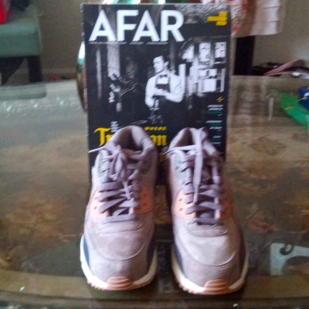 Nike Air Max  (GUC)